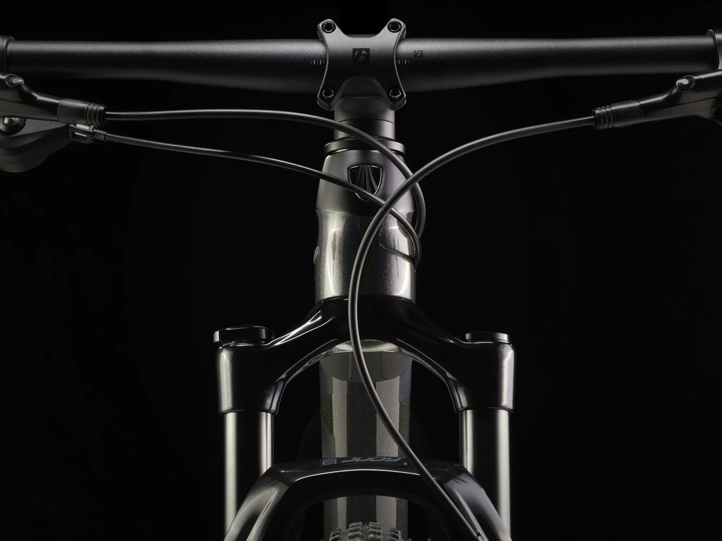 2024 Trek Procaliber 9.5 - Gloss Dark Prismatic/Matte Trek Black - Image 10