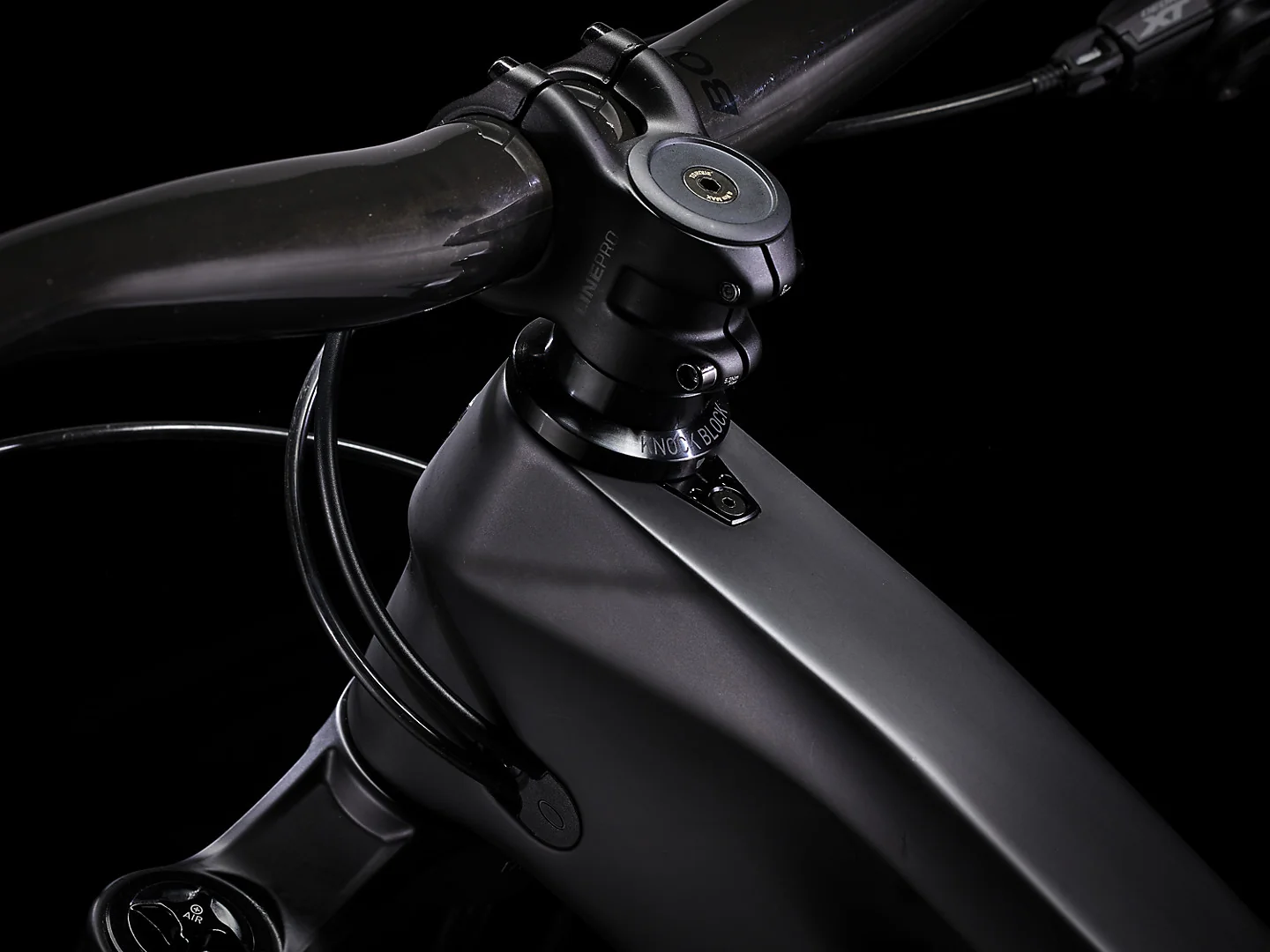 Trek Slash 9.8 Gen 5 - Matte Deep Smoke - Image 8